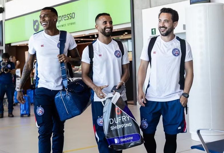 Jogadores Do Bahia No Aeroporto